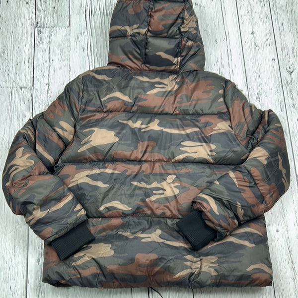 American Eagle camo puffer jacket - Hers M