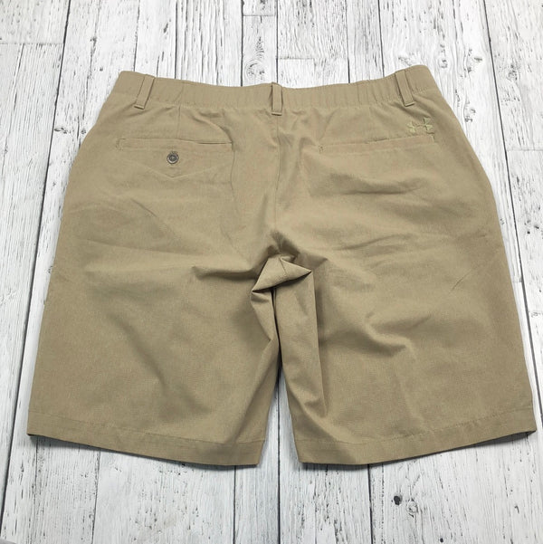 Under armour golf beige shorts - His L/36