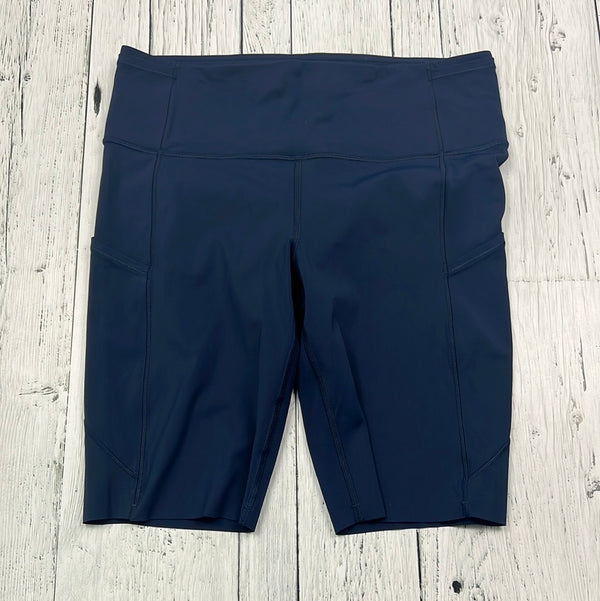 lululemon blue biker shorts - Hers M/10