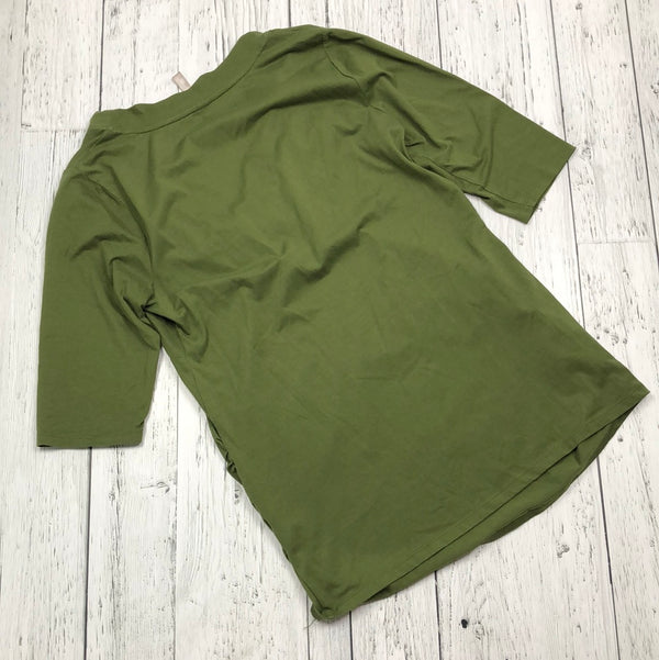 Thyme maternity green shirt - Ladies L