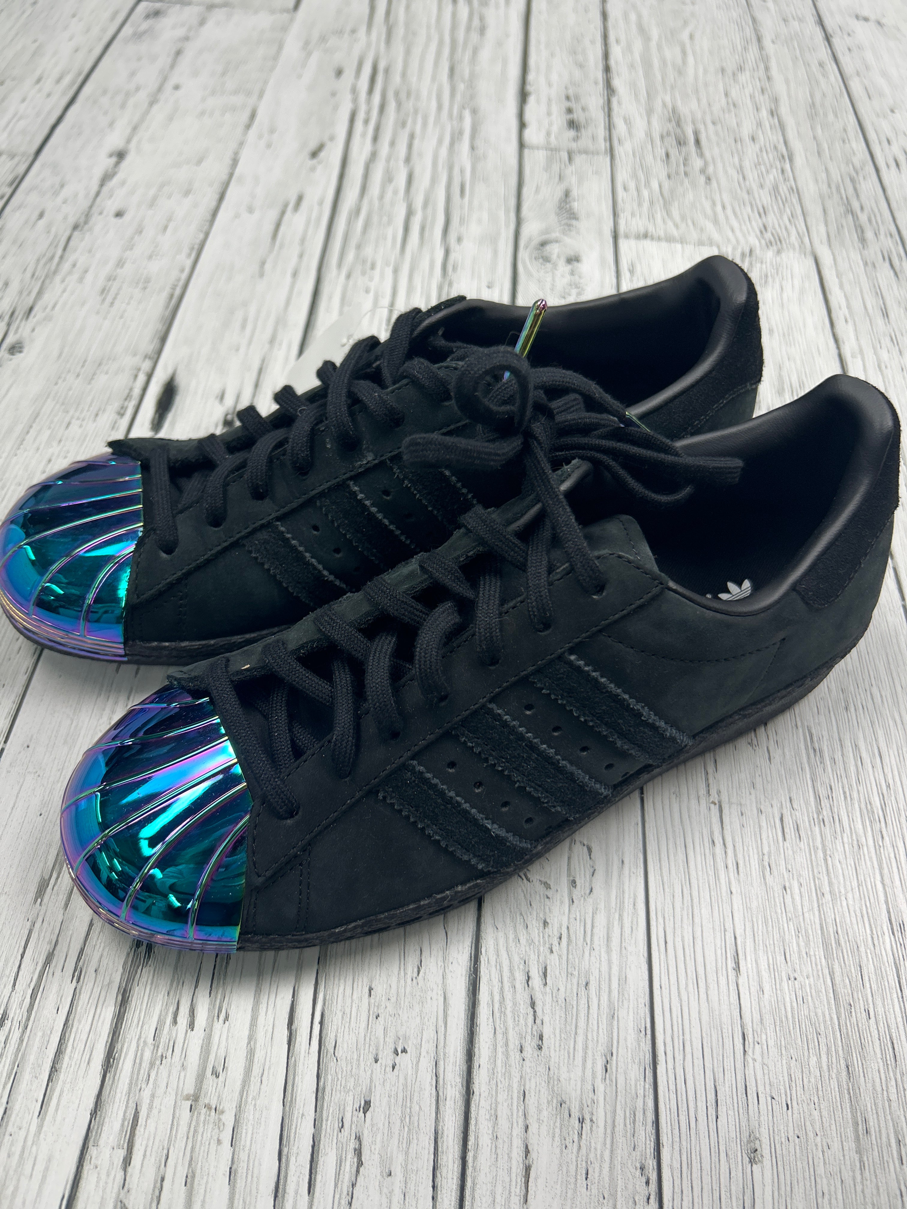 Adidas metal toe sneakers - Hers 7 SproutzUturn Adidas metal toe sneakers - Hers 7 SproutzUturn