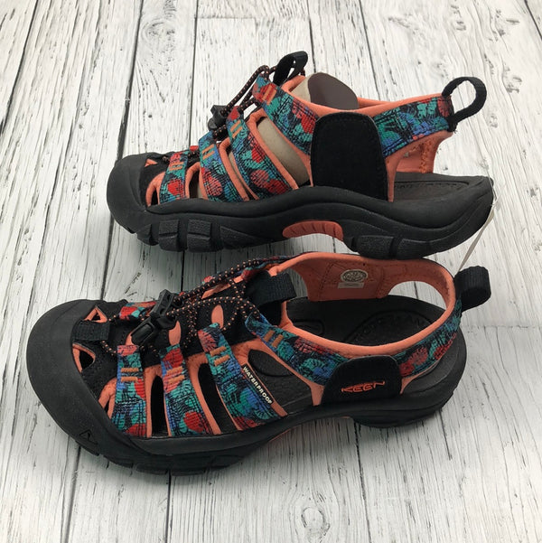 Keen orange black patterned shoes - Girls 5.5