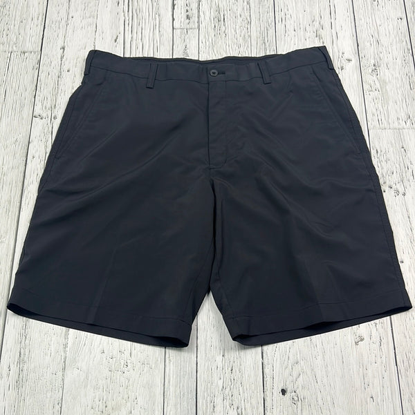 Nike golf black shorts - His L/36