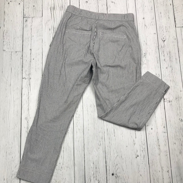 Hollister grey and white striped pants - Hers M