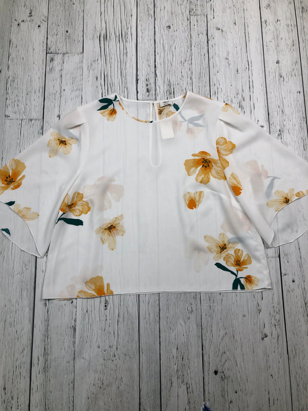 Wilfred Aritzia white floral blouse - Hers L