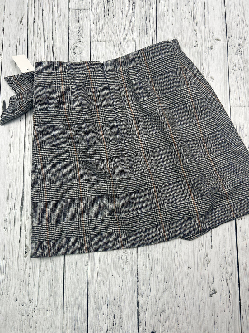 Wilfred Aritzia plaid skirt - Hers XS/0