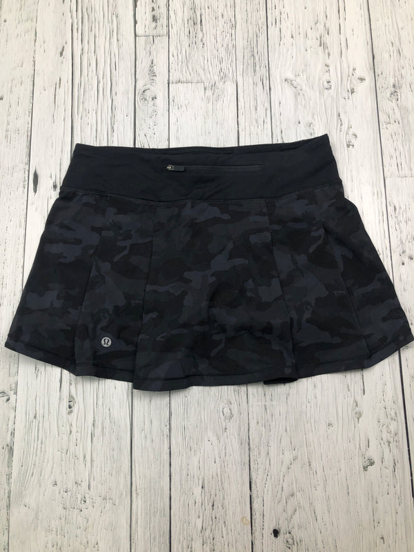 lululemon black camo patterned skirt - Hers S/6