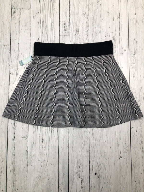 Talula Aritzia black white patterned skirt - Hers L