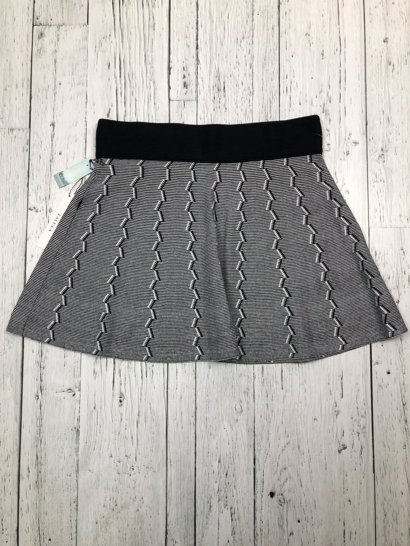 Talula Aritzia black white patterned skirt - Hers L