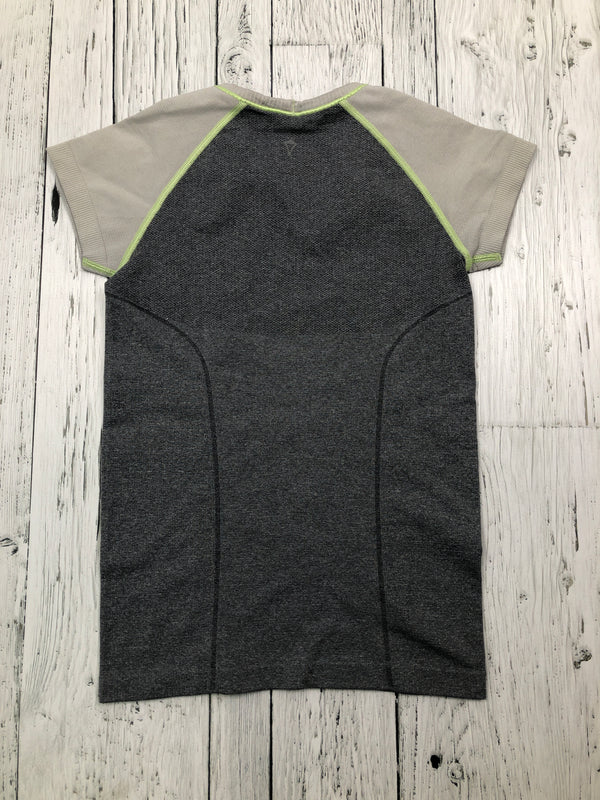 ivivva grey t-shirt - Girls 10