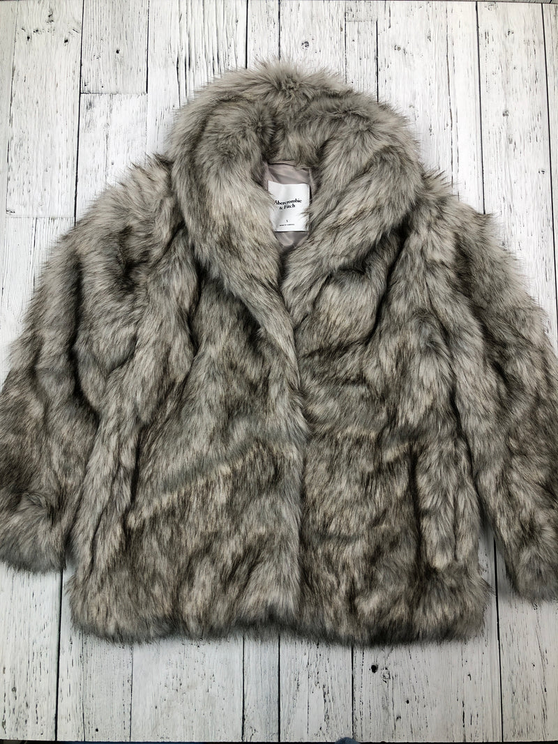 Abercrombie&Fitch grey fur jacket - Hers S