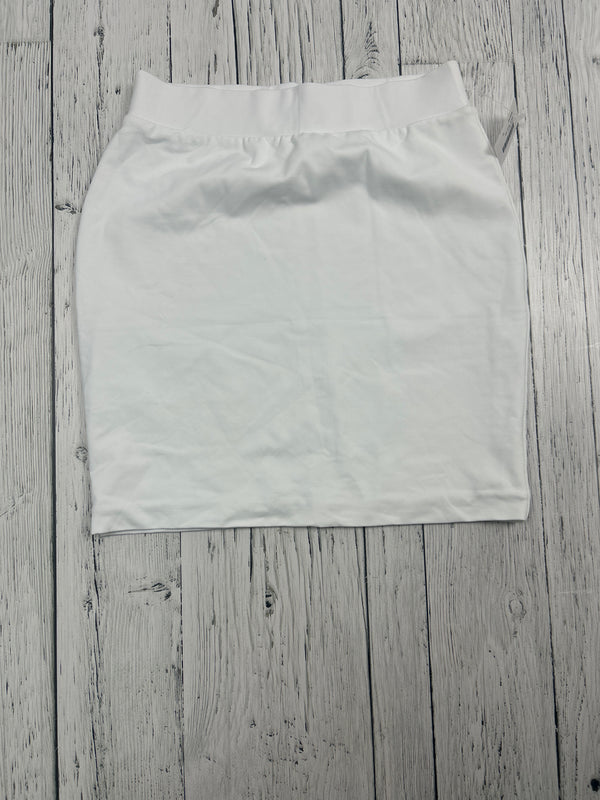 Babaton Aritzia  White skirt - Hers XS