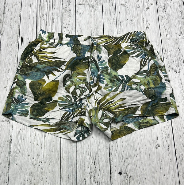 Tommy Bahama green white patterned shorts - Hers S