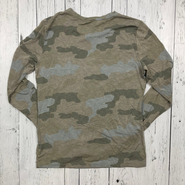 American eagle green camo long sleeve - Hers XS