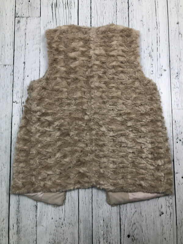 Forever 21 beige fluffy vest - Hers S