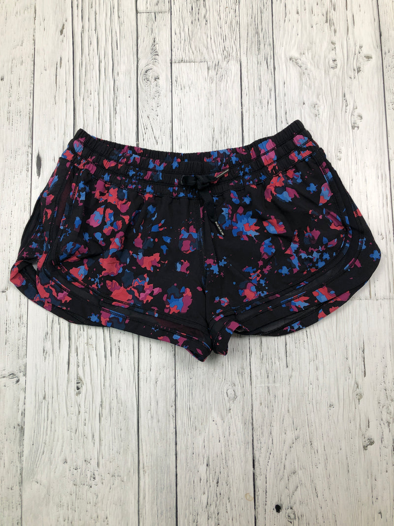 lululemon black blue pink patterned shorts - Hers M/8