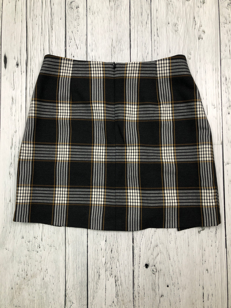 Sunday Best Aritzia black plaid skirt - Hers XS/2