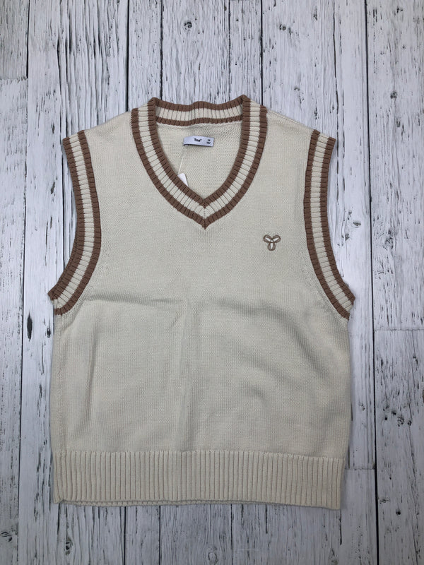 Aritzia Tna white sweater vest - Hers XS