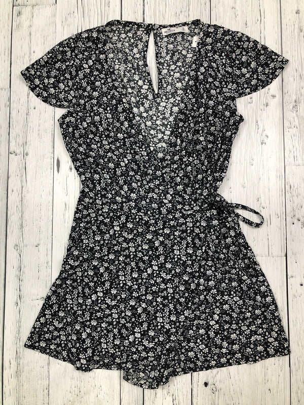 Hollister black white floral romper - Hers S