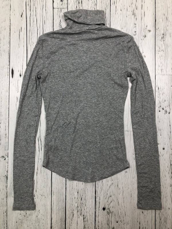 Sunday Best Aritzia grey turtle neck - Hers XS