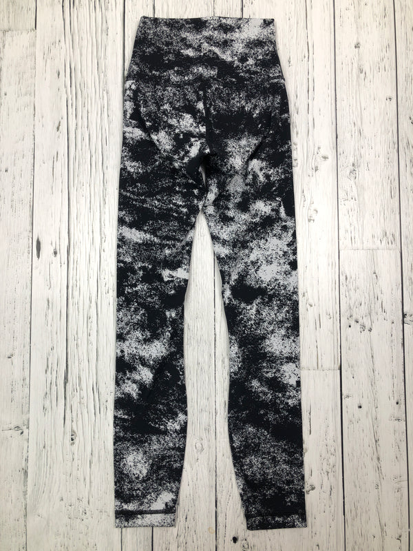 lululemon black white patterned leggings - Hers XS/2