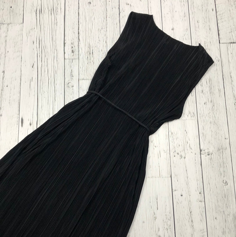 H&M maternity black dress - Ladies M