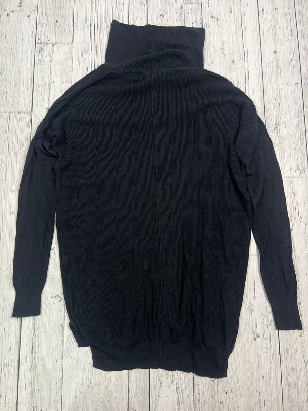 Wilfred Aritzia black turtle neck shirt - Hers S