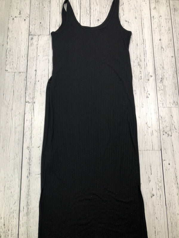 H&M black maternity dress - Ladies M