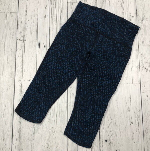 lululemon blue patterned capris - Hers M/8