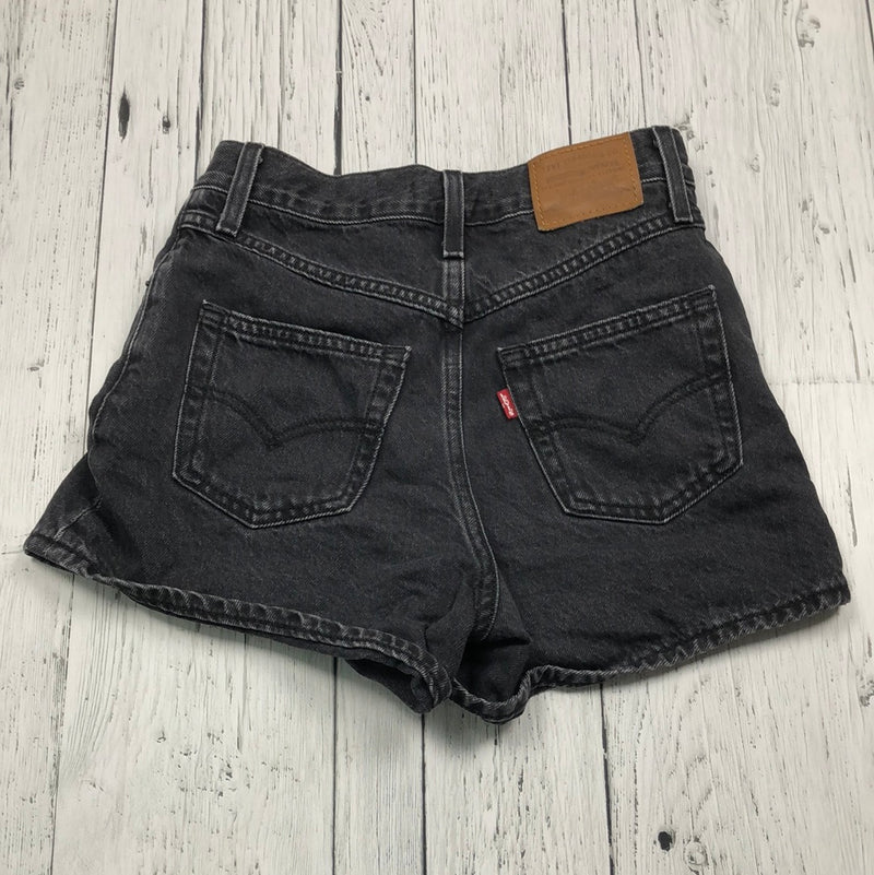 Levi’s black denim shorts - XXS/23