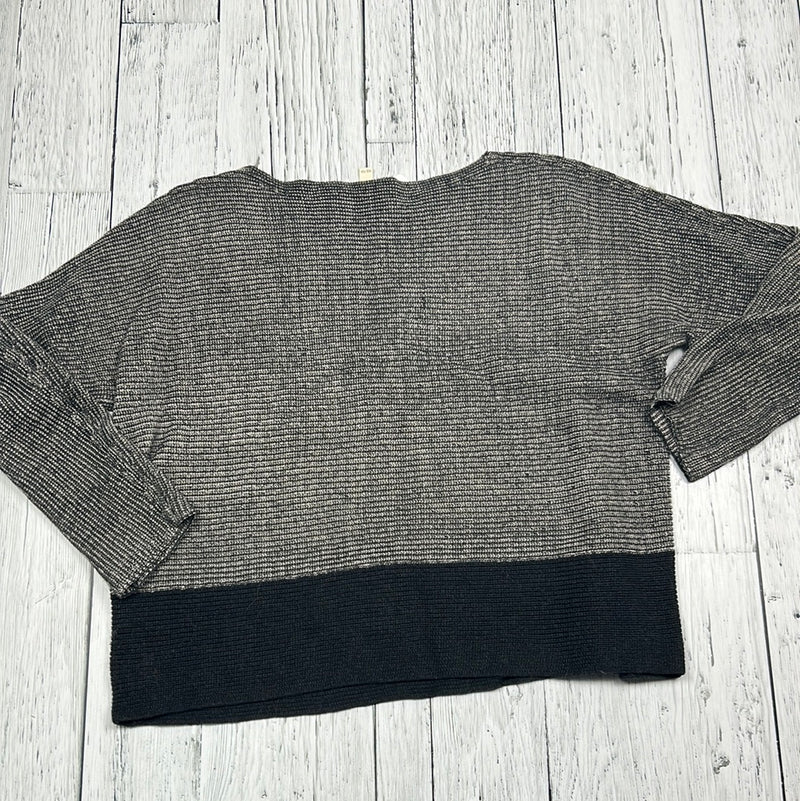 Eileen Fisher knit sweater - Hers XS