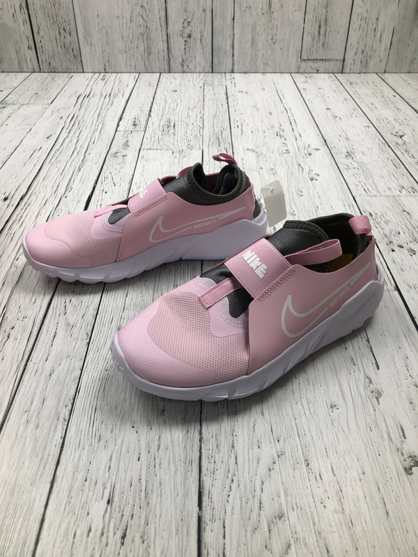 Nike pink flex runner 2 - Girls 6.5