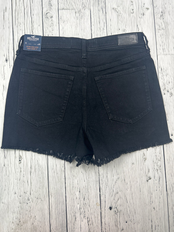 Hollister black ultra high rise mom shorts - Hers M/30