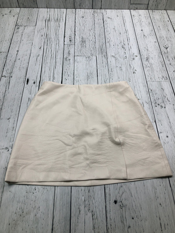 Sunday Best Aritzia white leather skirt - Hers 6