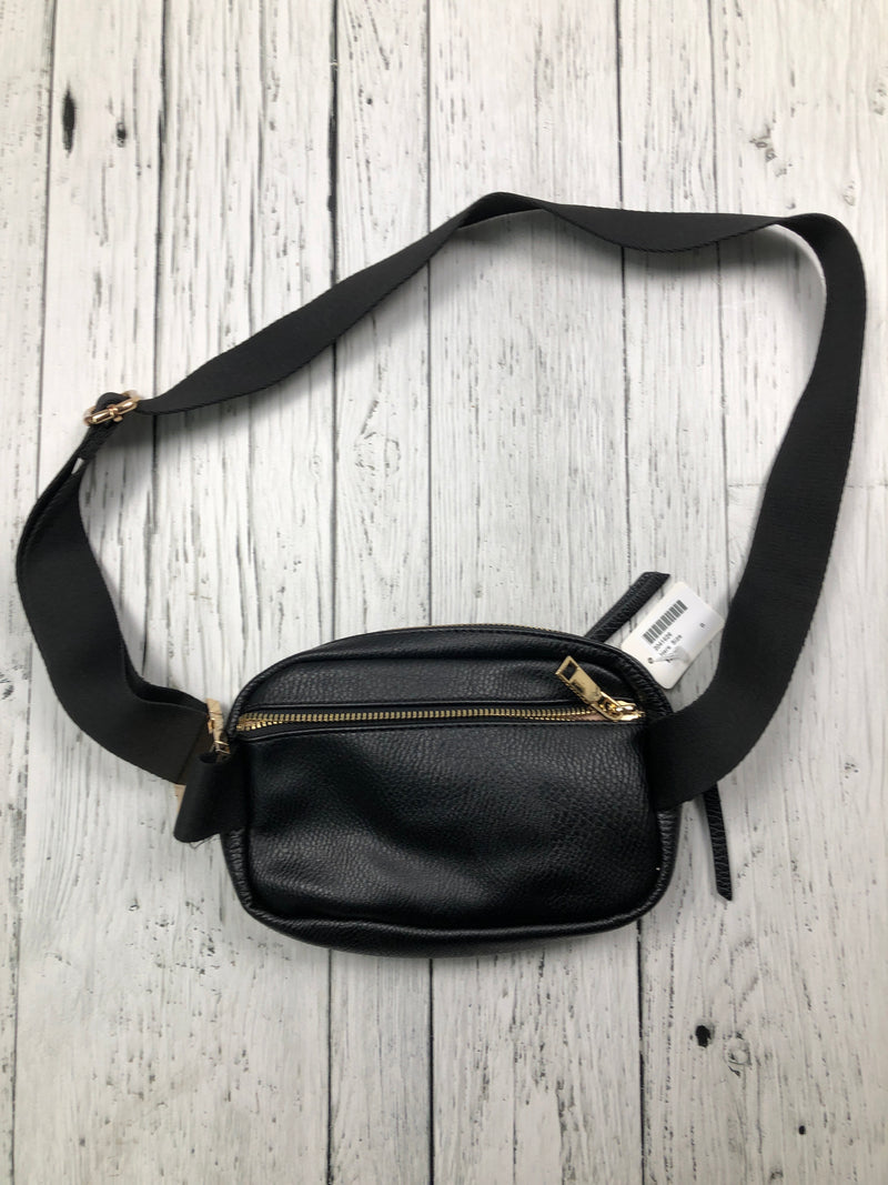 Poppy & Peonies black side bag - Hers