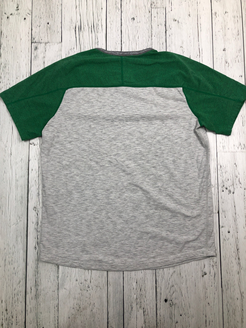 American Eagle grey green t-shirt - His L