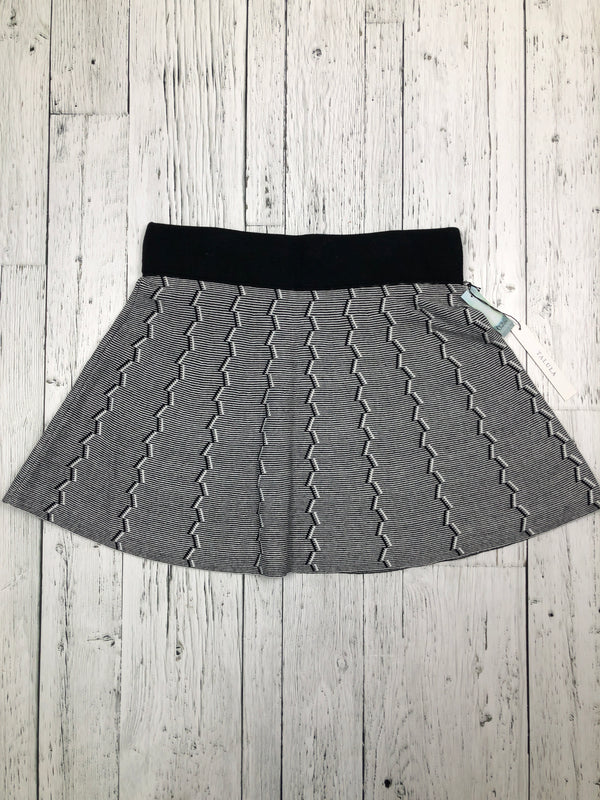 Talula Aritzia black white patterned skirt - Hers L