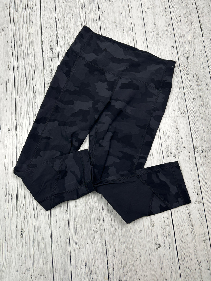 lululemon black camo crop leggings - Hers 6