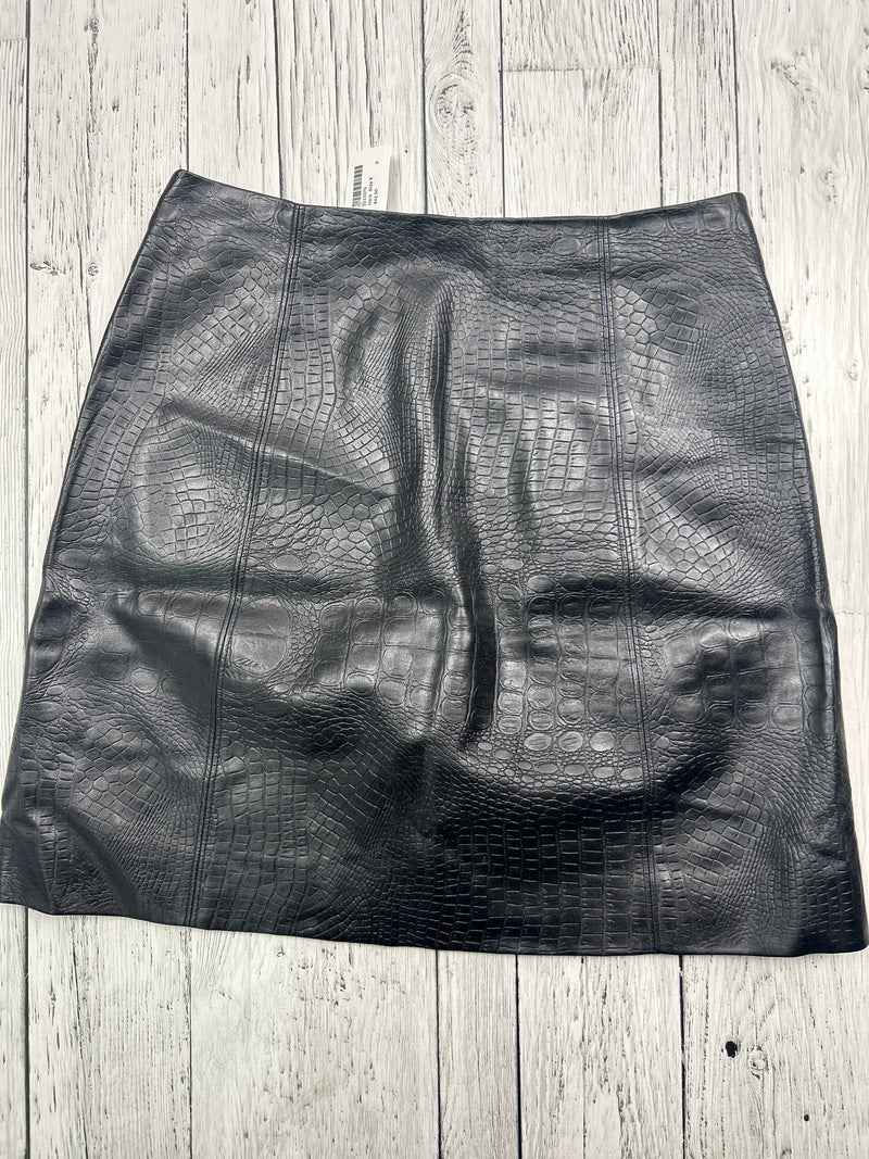 Babaton Aritzia faux leather mini skirt - Hers S/6