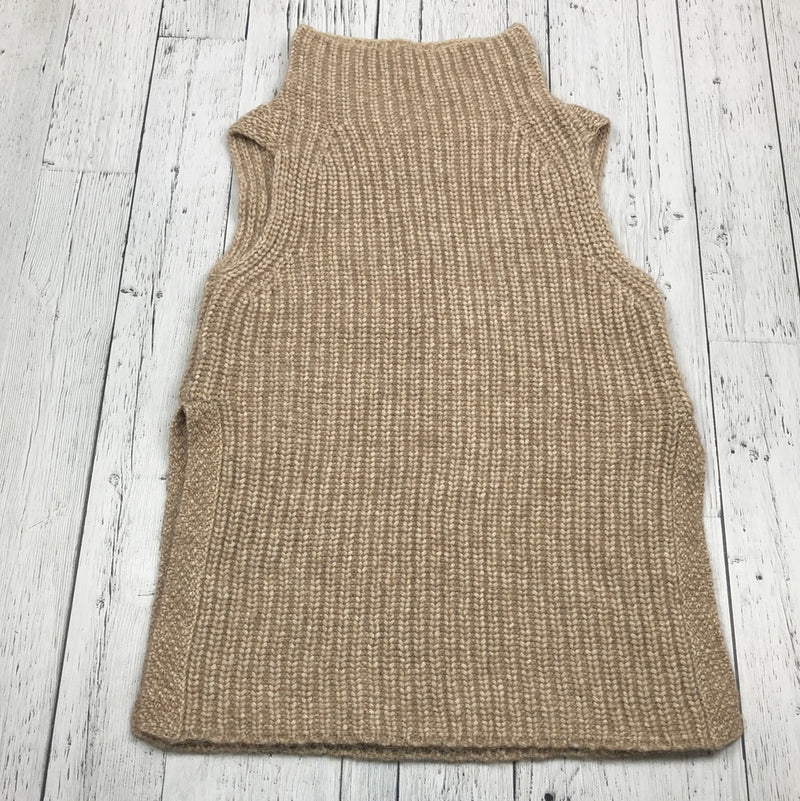 Wilfred Aritzia Beige Knit Vest