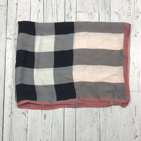 Burberry pink black patterned scarf - Hers OS