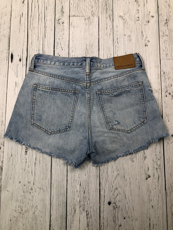 Denim Forum blue distressed ex boyfriend shorts - Hers S/27