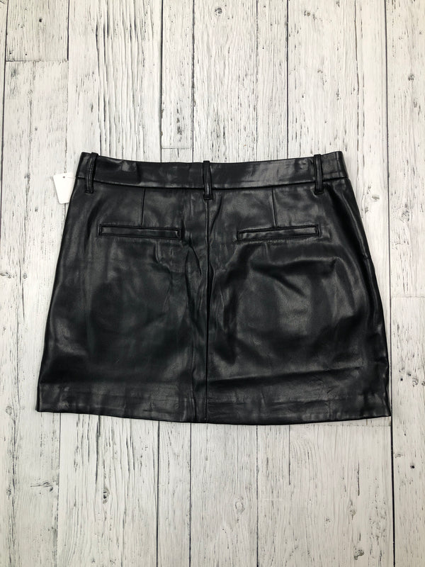 Gap black leather skirt - Hers 10