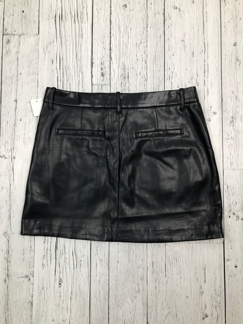 Gap black leather skirt - Hers 10