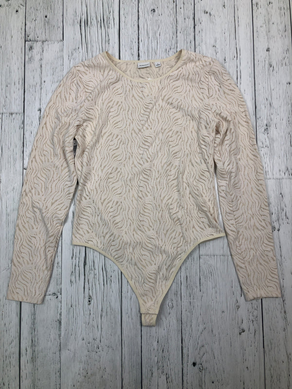 Babaton Aritzia cream patterned bodysuit - Hers L
