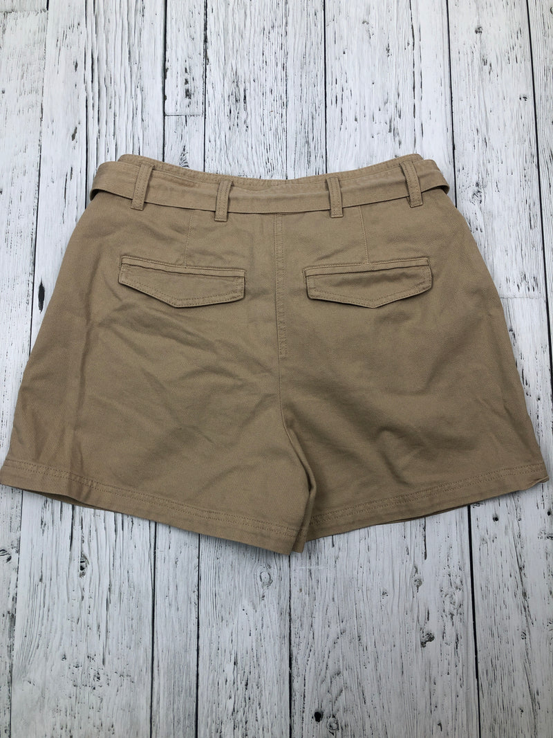 The group Babaton Aritzia beige shorts - Hers M/10
