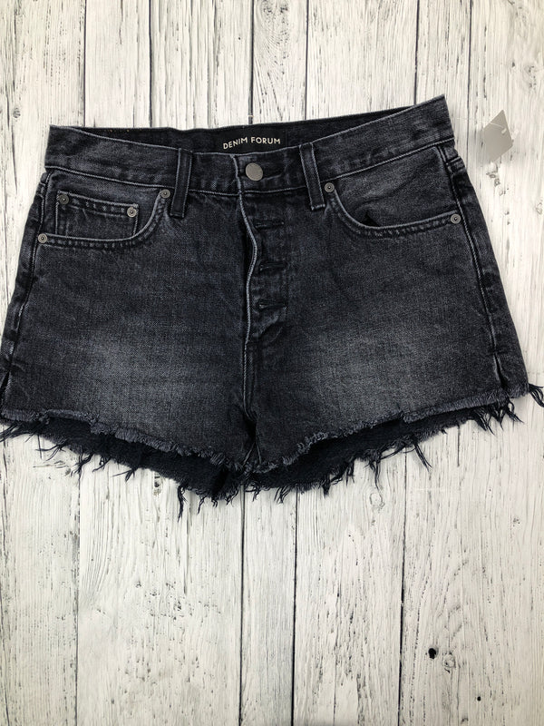 Denim Forum the yoko black shorts - Hers S/26