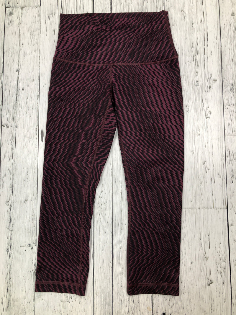 lululemon purple black patterned capris - Hers S/6