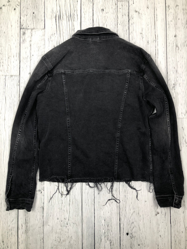 Joe’s black denim jacket - Hers M