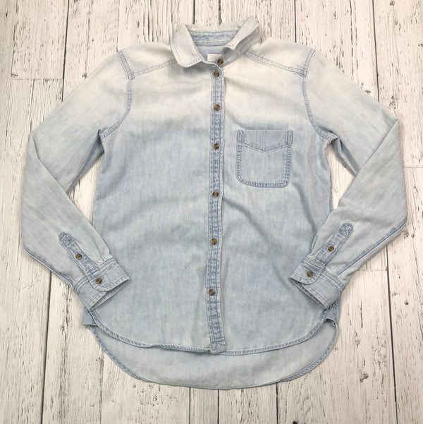 American Eagle blue shirt - Hers XS